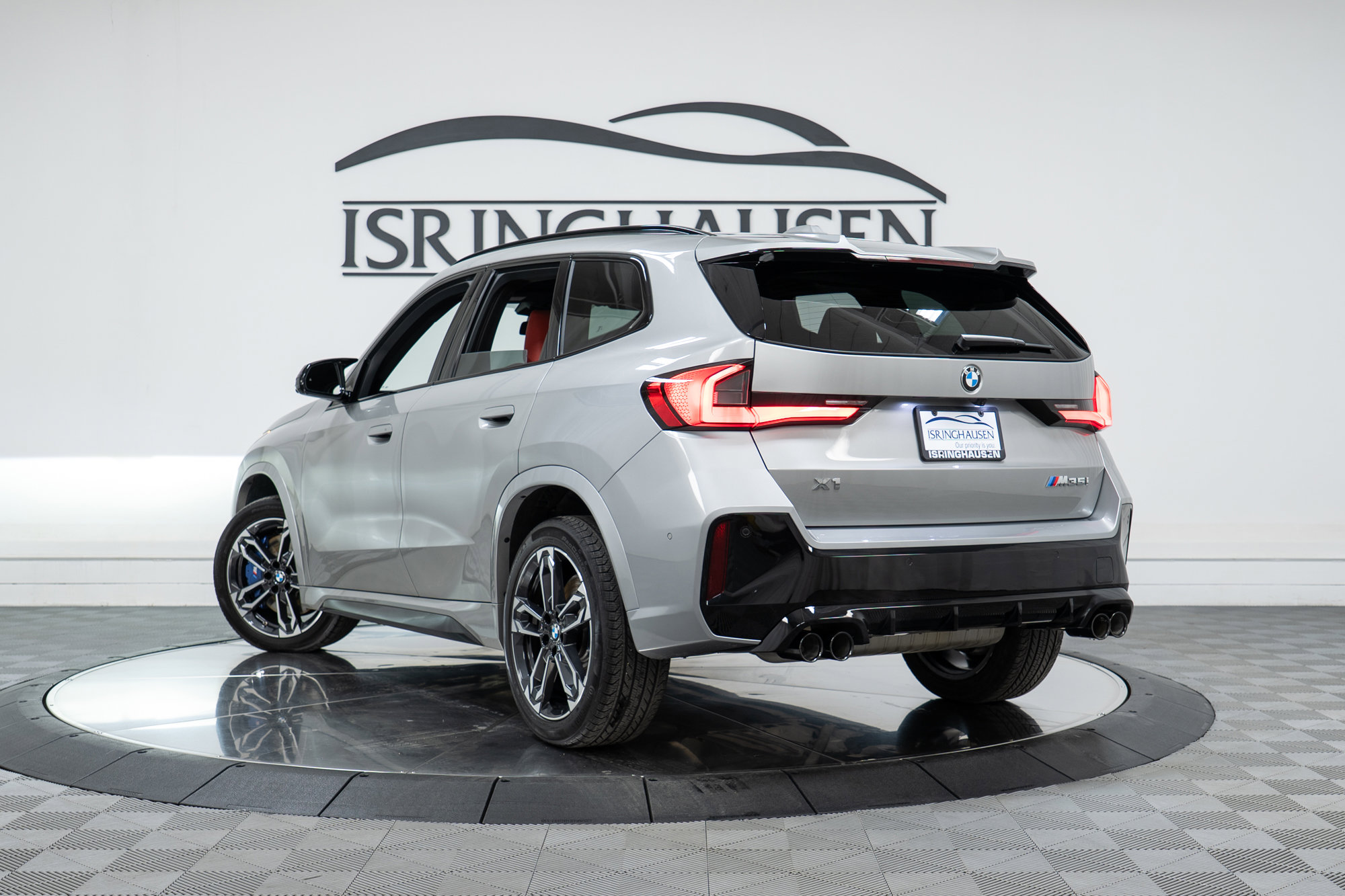 Certified 2025 BMW X1 M35i w/ Premium Package image 28