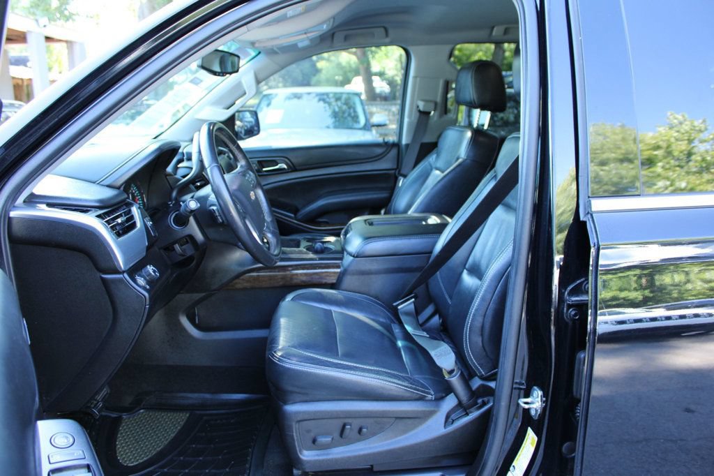 Used 2015 Chevrolet Suburban LS RWD image 13