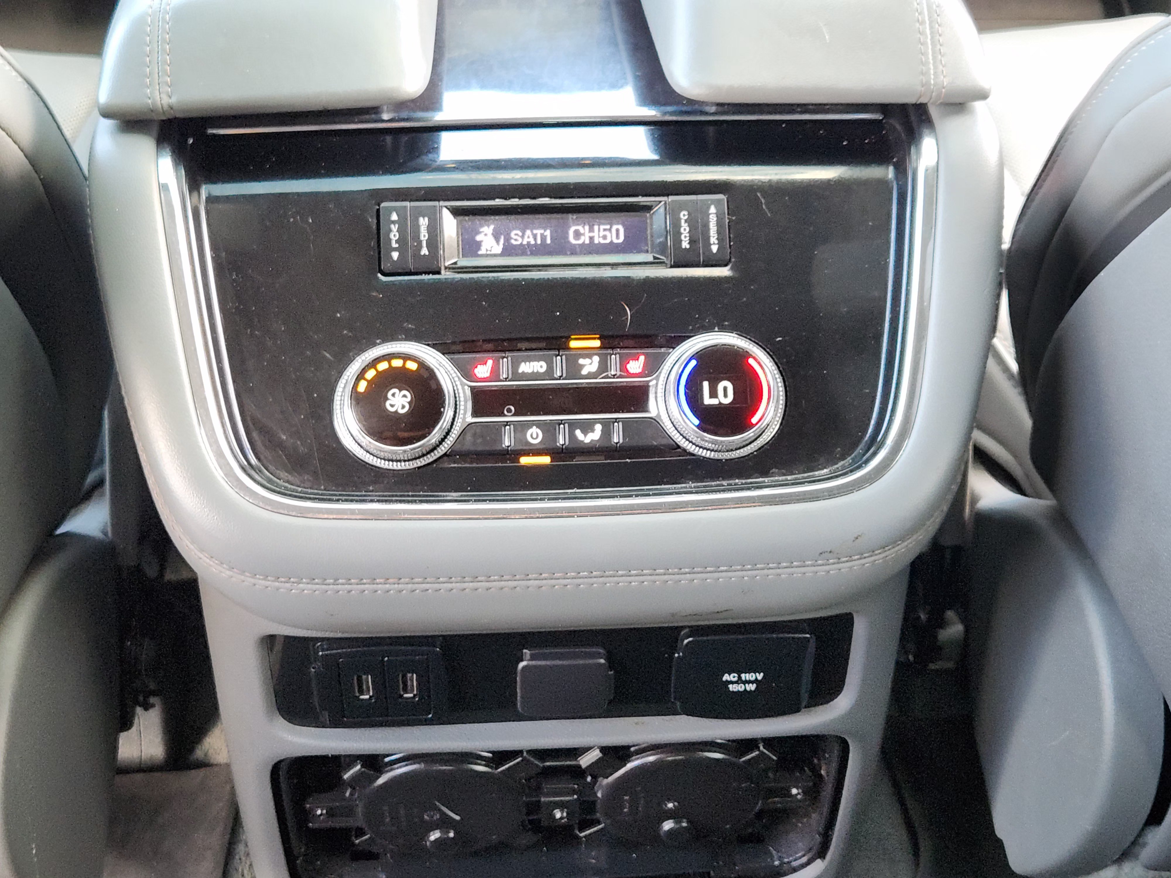 Used 2018 Lincoln Navigator Reserve w/ Technology Package AWD/4WD image 31