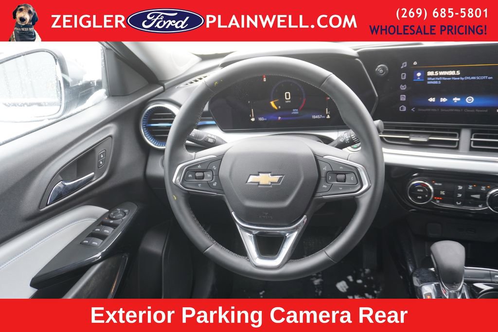 Used 2025 Chevrolet Trax LT w/ LT Convenience Package image 13