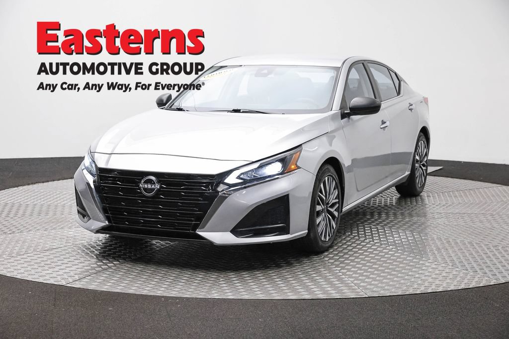 Used 2024 Nissan Altima 2.5 SV
