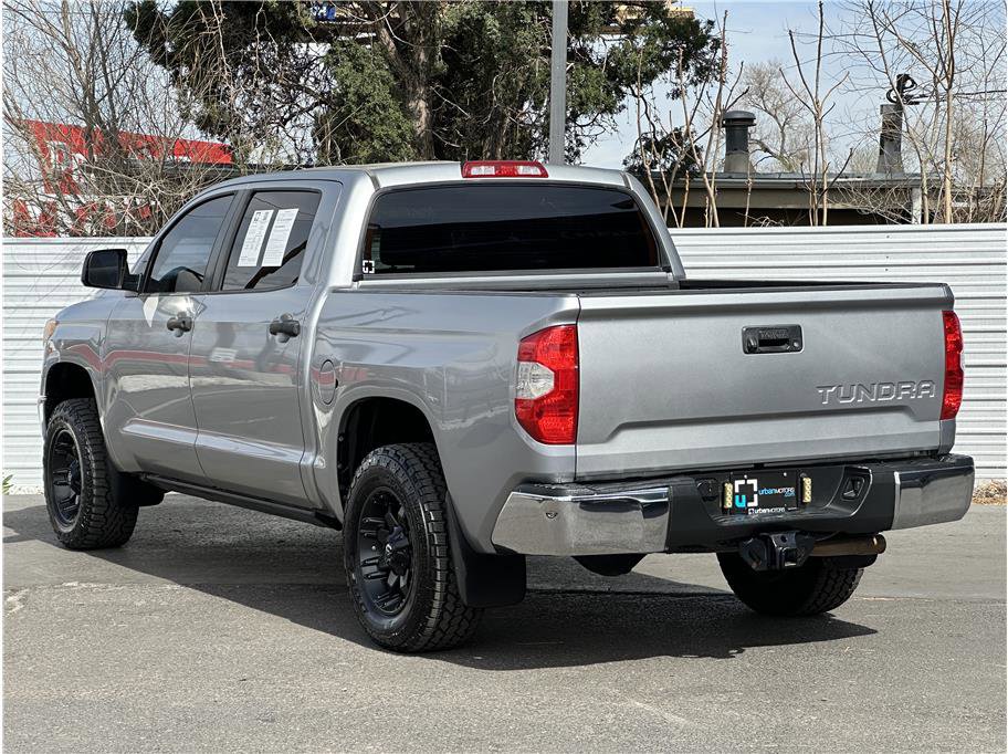 Used 2015 Toyota Tundra SR5 w/ SR5 Upgrade Package image 3