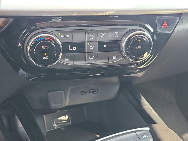 New 2026 Chevrolet Trax LT w/ Midnight Edition FWD image 26