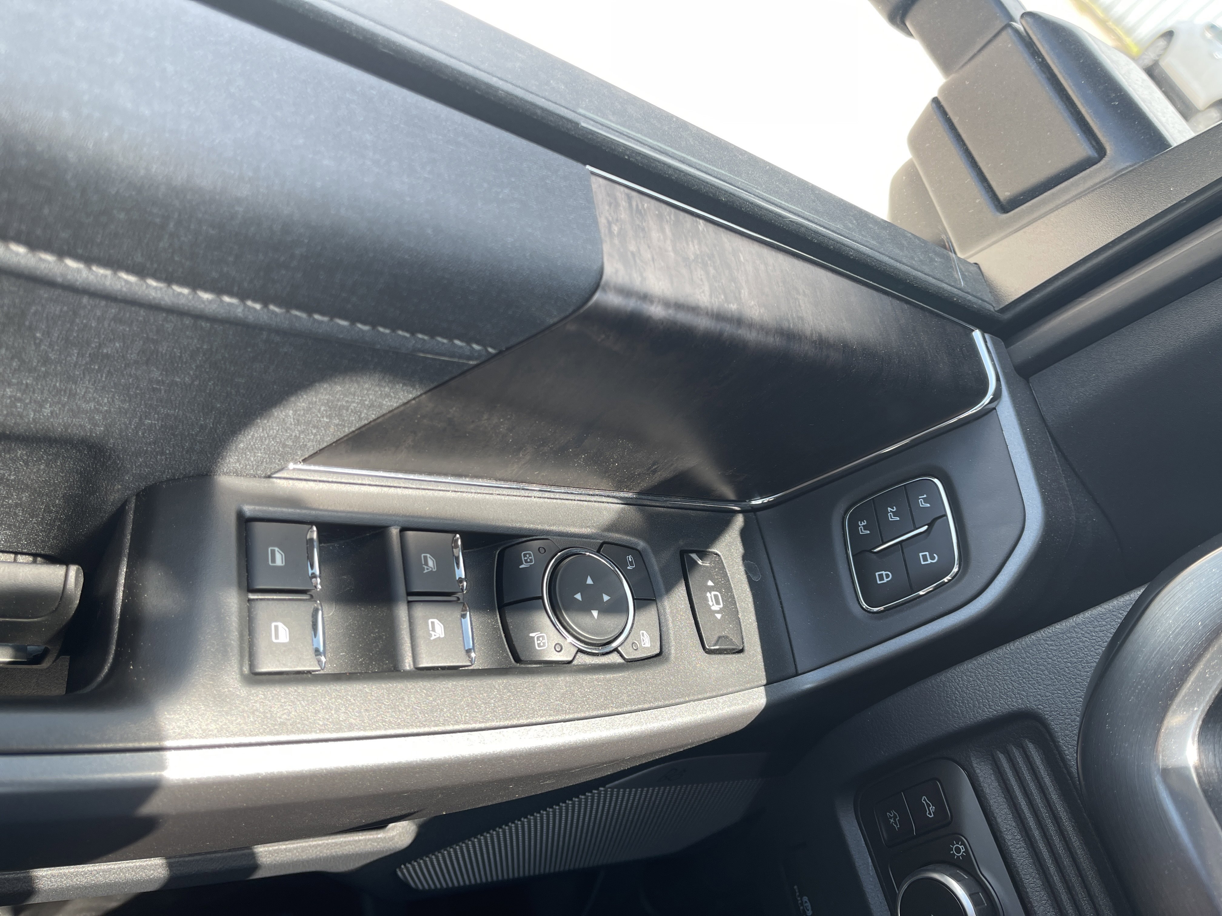 Used 2026 Ford F450 Lariat AWD/4WD image 21