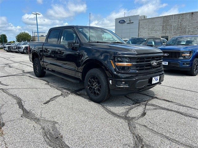 New 2025 Ford F150 XLT w/ Equipment Group 302A MID image 2