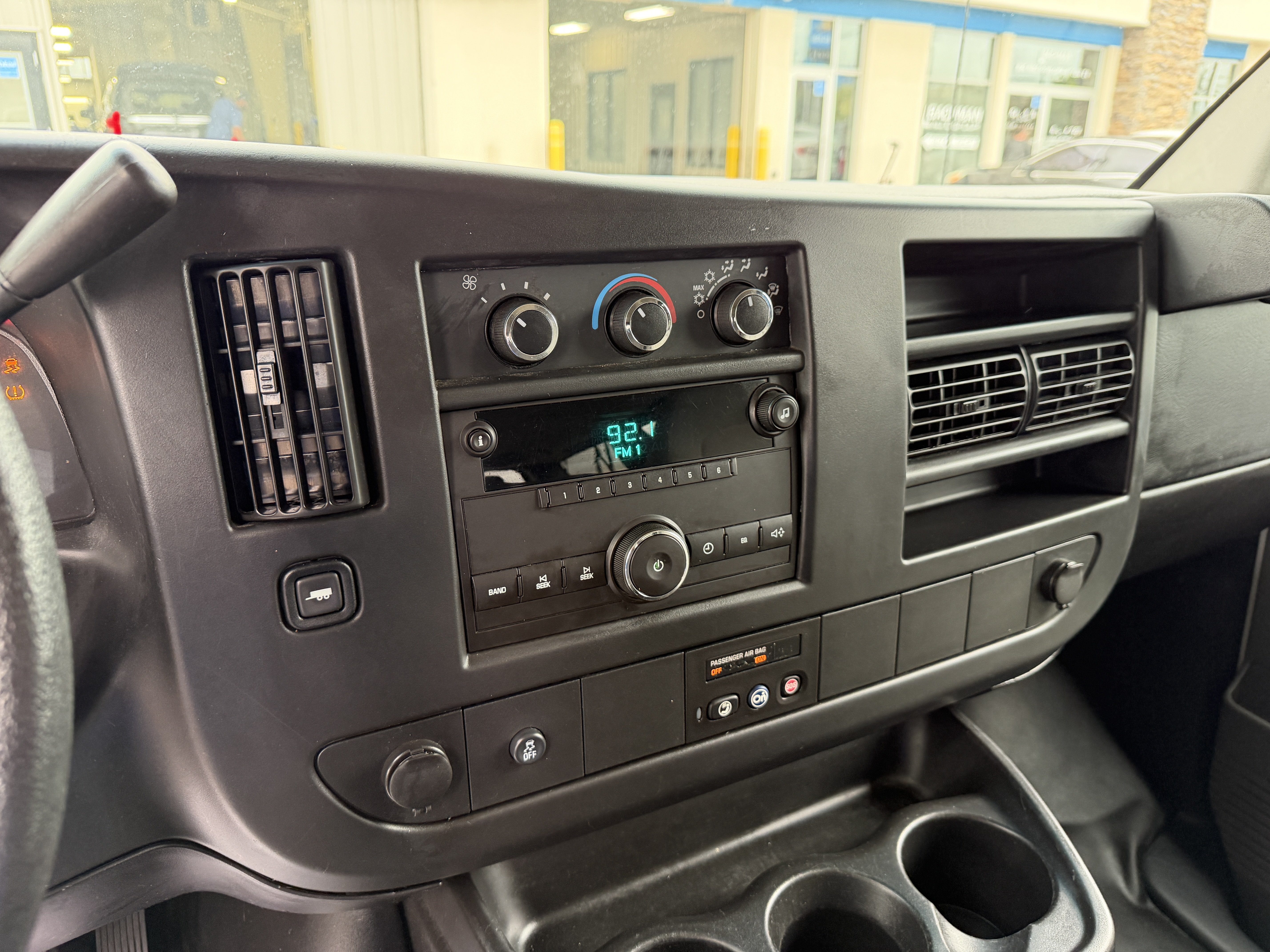 Used 2013 Chevrolet Express 1500 LS RWD image 16