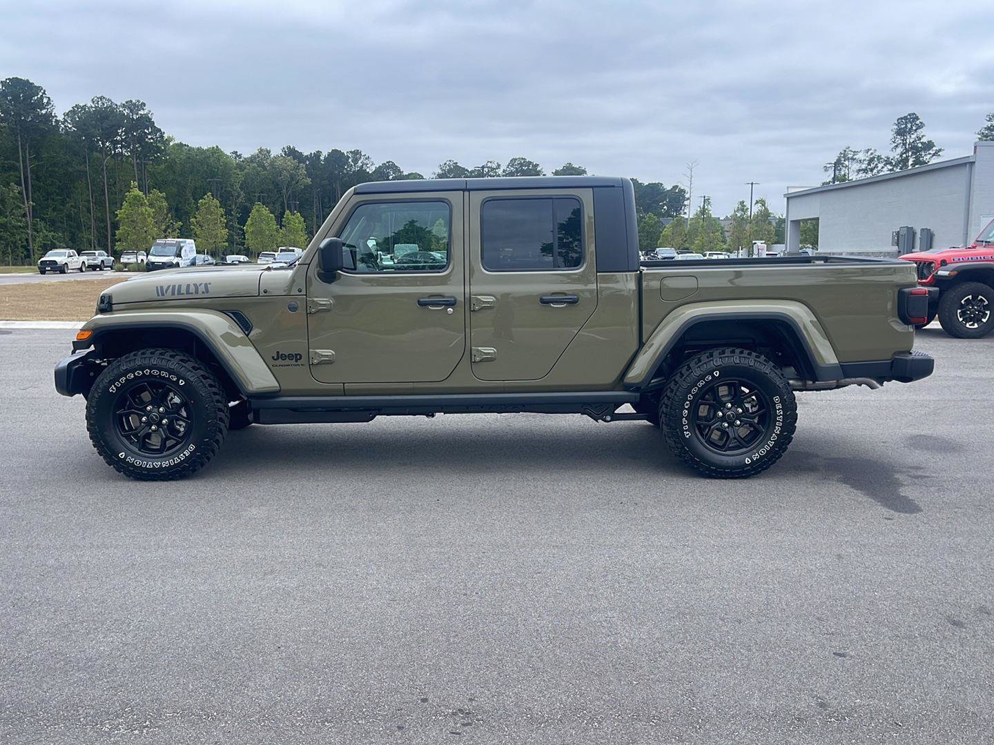 New 2026 Jeep Gladiator Sport AWD/4WD image 4