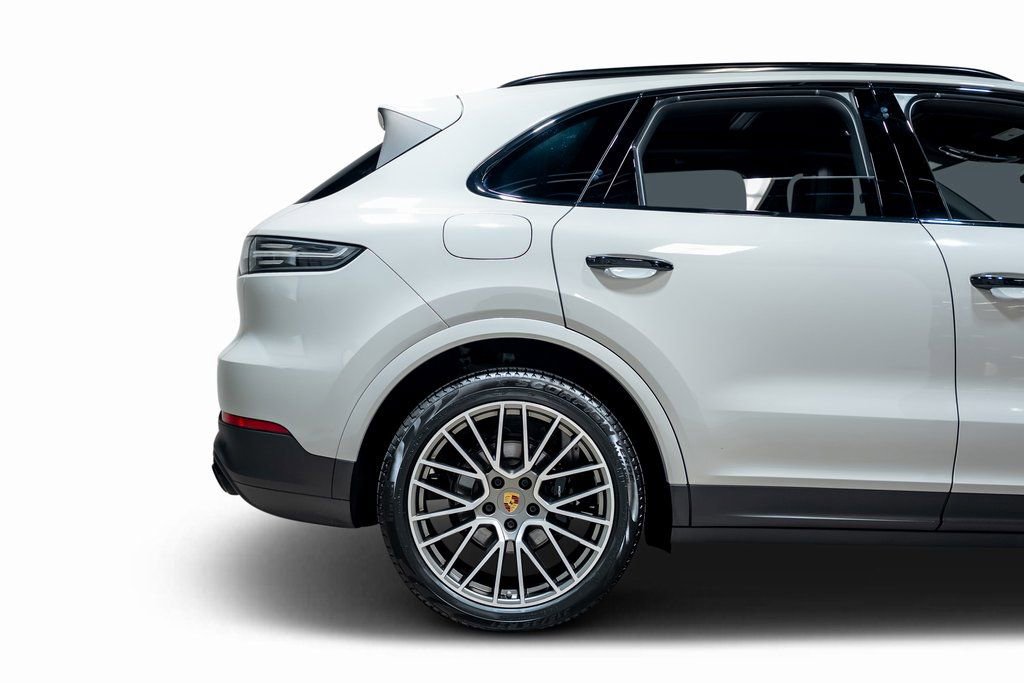 Used 2022 Porsche Cayenne S Platinum image 20