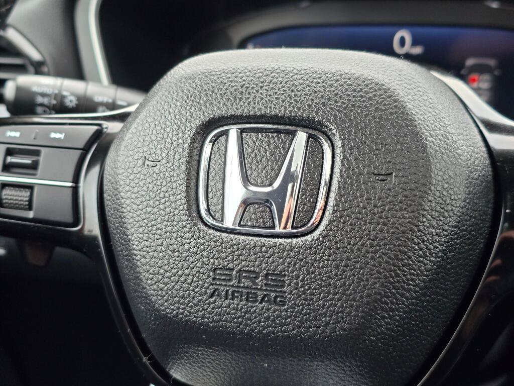 Certified 2025 Honda Pilot Elite image 30
