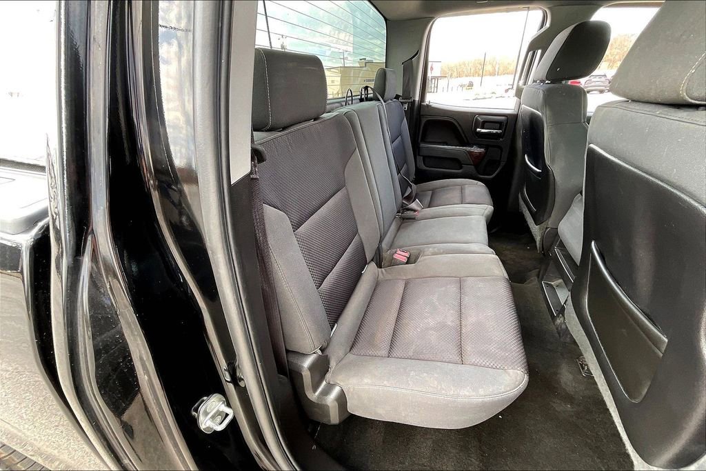 Used 2015 GMC Sierra 1500 SLE w/ Carbon-20 Edition image 28