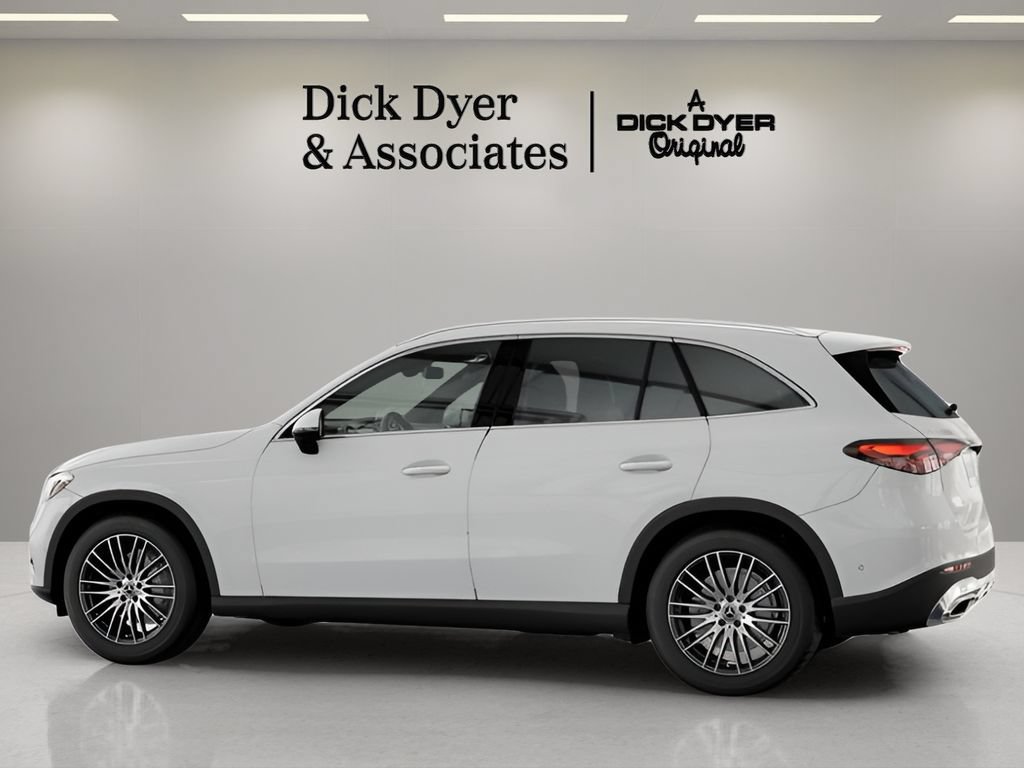 Used 2026 Mercedes-Benz GLC 300 image 28
