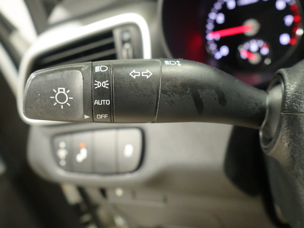 Used 2019 Kia Sorento AWD V6 image 35