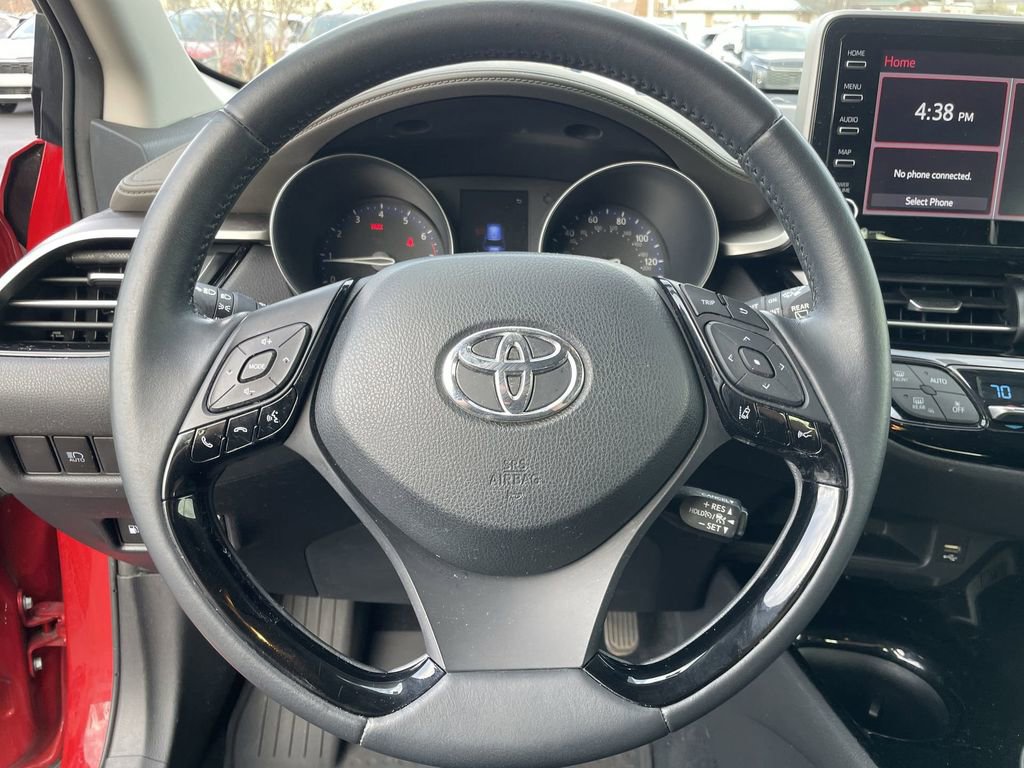 Used 2020 Toyota C-HR Limited image 15