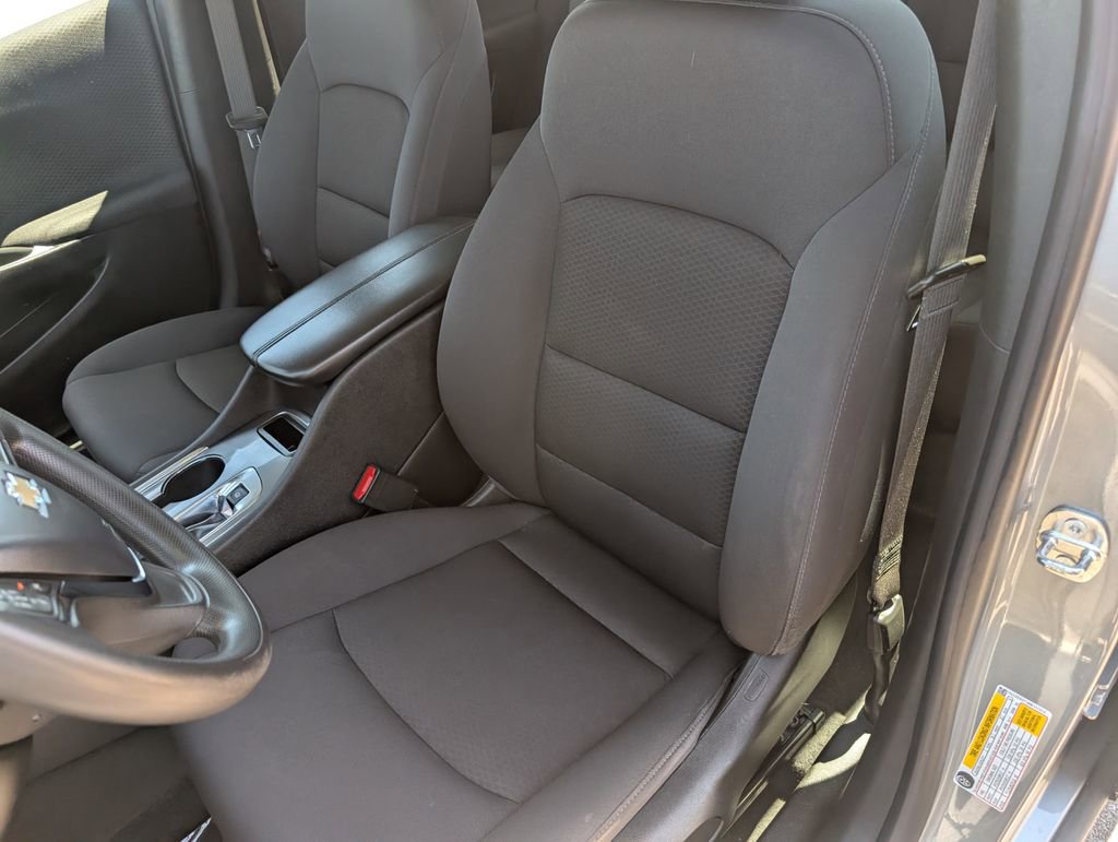 Used 2024 Chevrolet Malibu LT FWD image 9