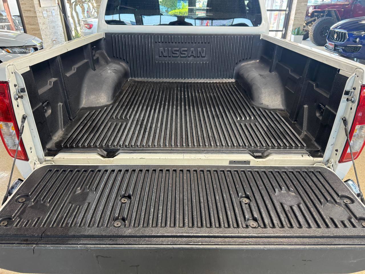 Used 2016 Nissan Frontier S RWD image 14