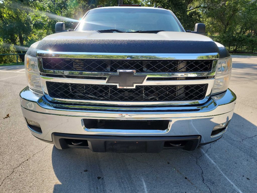 Used 2014 Chevrolet Silverado 3500 LTZ w/ LTZ Plus Package AWD/4WD image 2