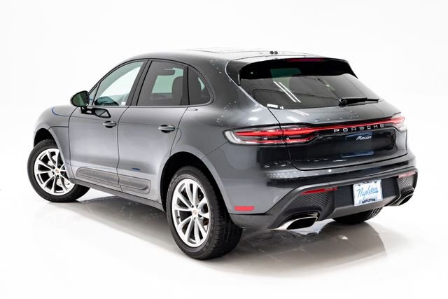 Used 2024 Porsche Macan AWD/4WD image 27