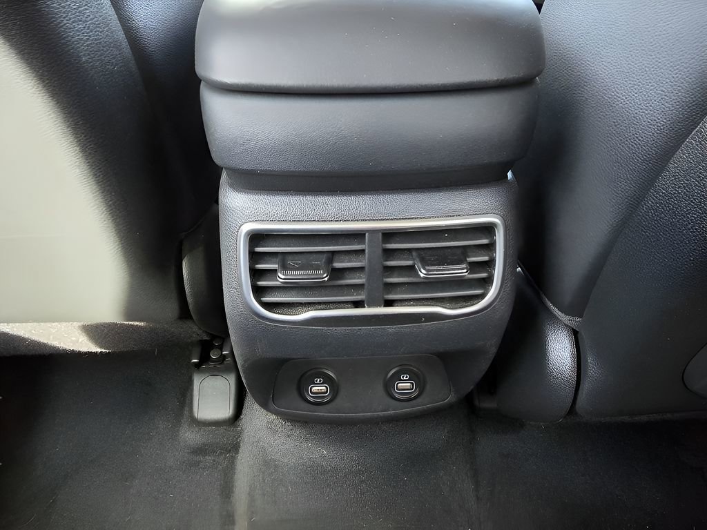 Used 2023 Hyundai Santa Fe SEL Premium image 29