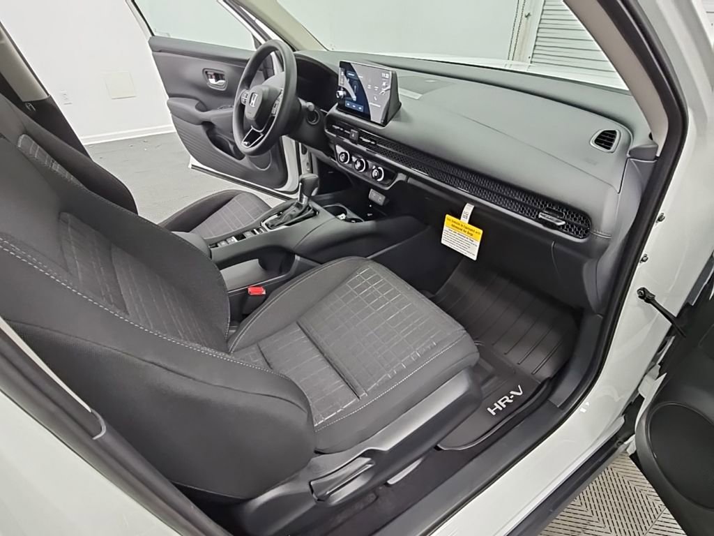 New 2026 Honda HR-V LX image 34