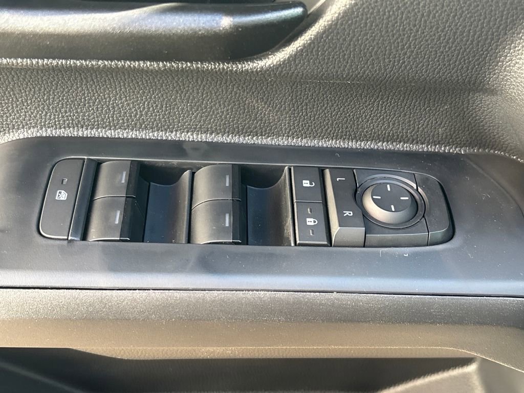 New 2026 Toyota Tacoma SR image 7