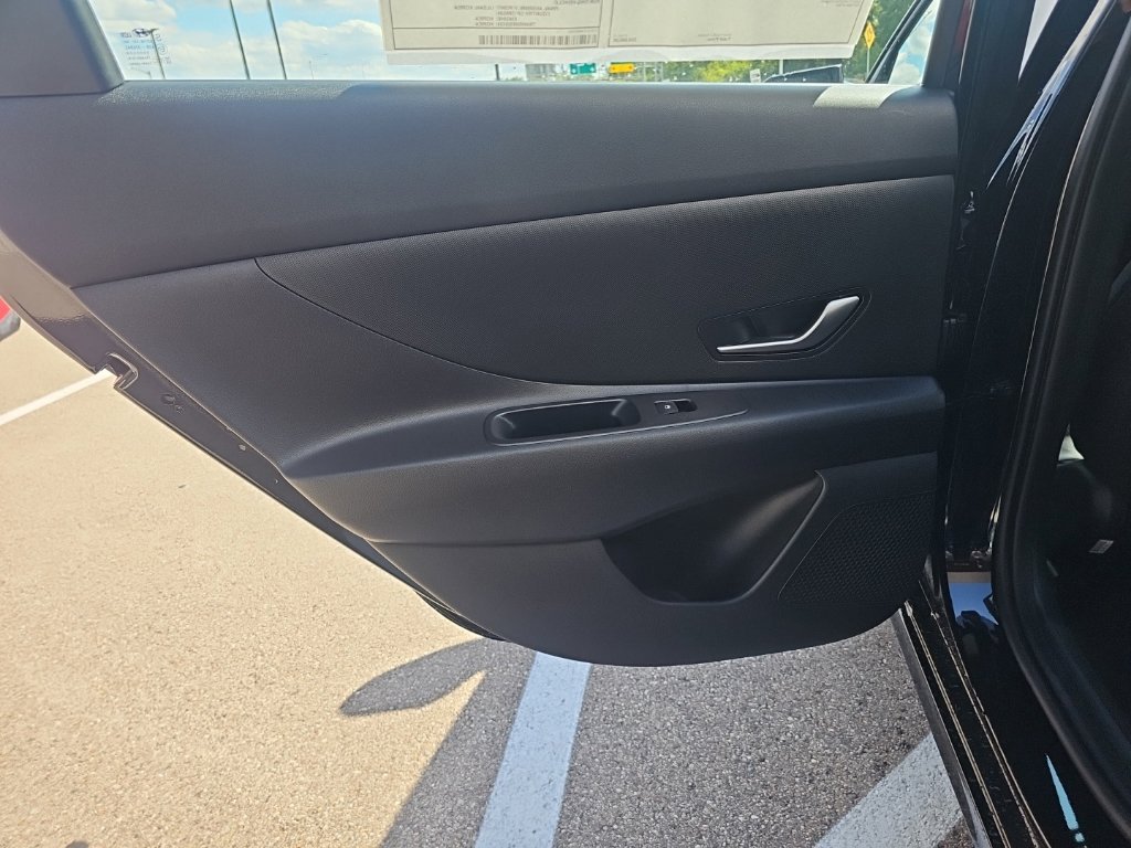 New 2026 Hyundai Elantra SE FWD image 27
