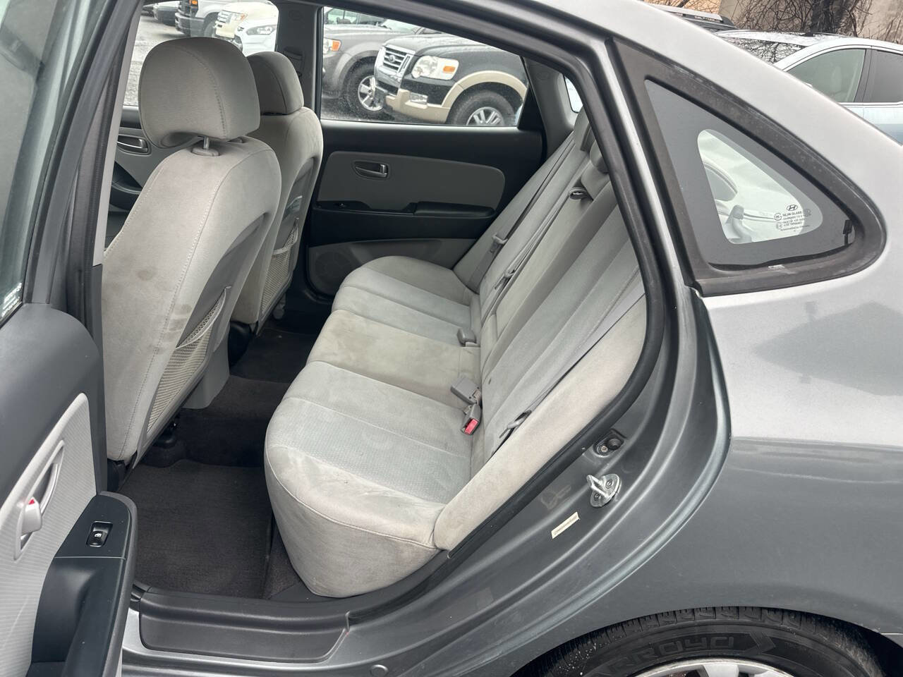 Used 2009 Hyundai Elantra GLS FWD image 15