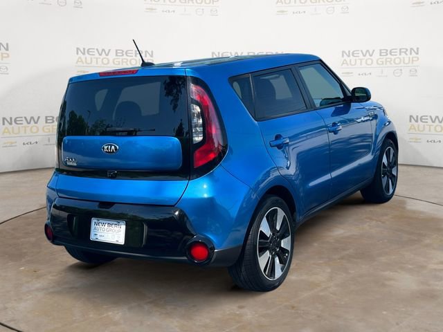 Used 2016 Kia Soul + w/ Designer's Package FWD image 5