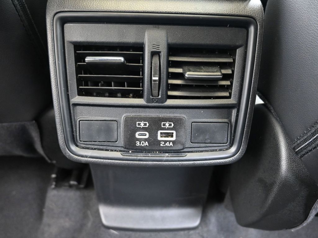 Certified 2025 Subaru Forester Premium image 17