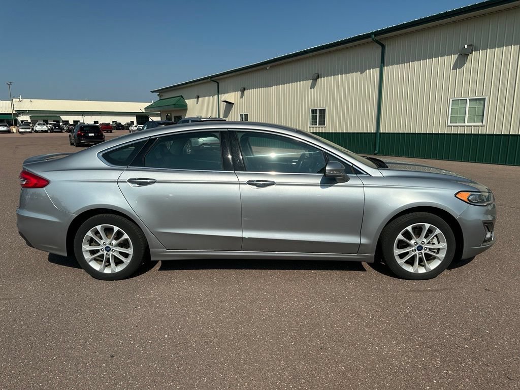 Used 2020 Ford Fusion Energi Titanium FWD image 34