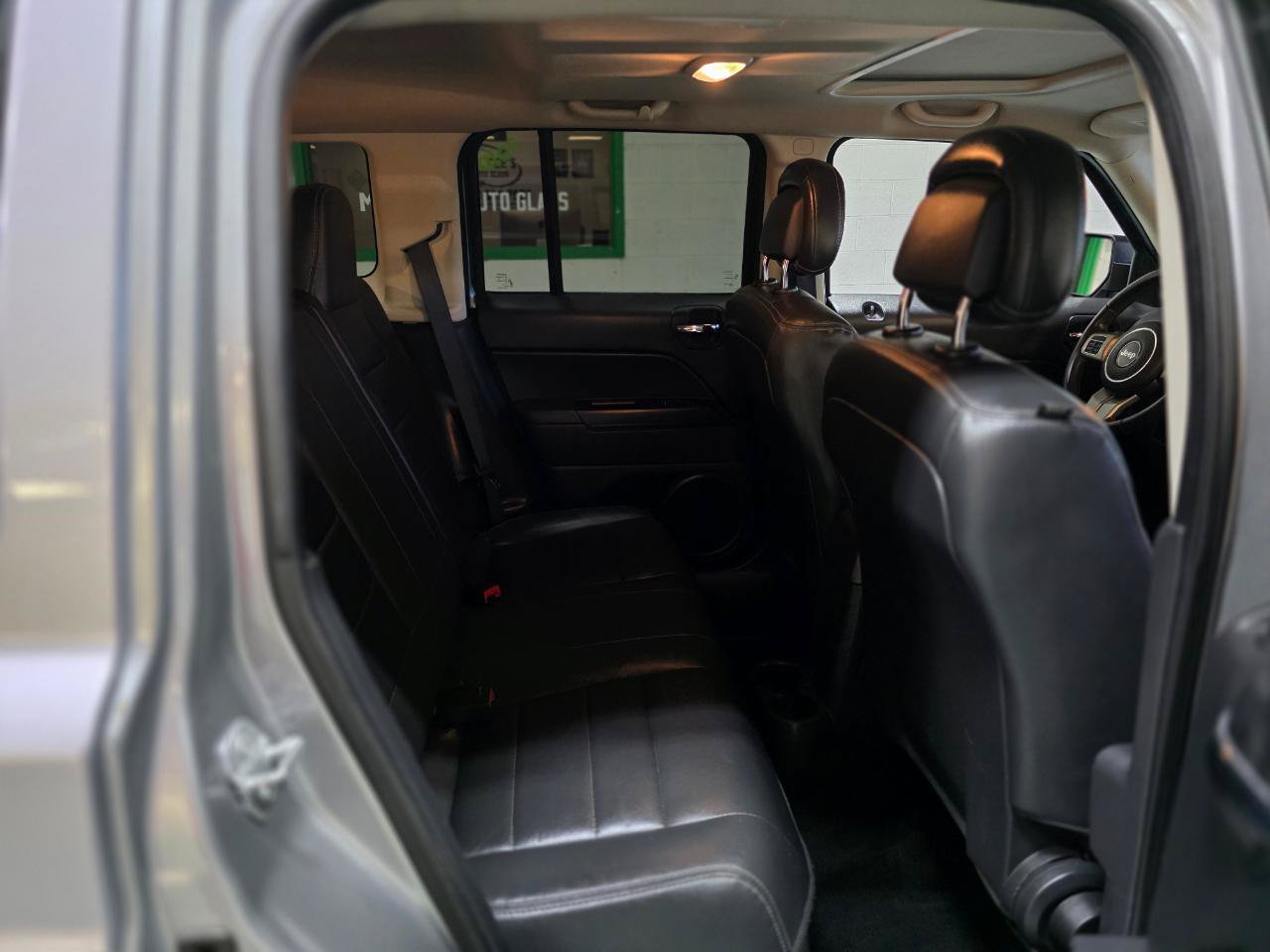 Used 2015 Jeep Patriot High Altitude AWD/4WD image 22