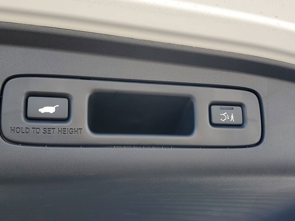 Certified 2025 Acura ADX A-Spec image 11