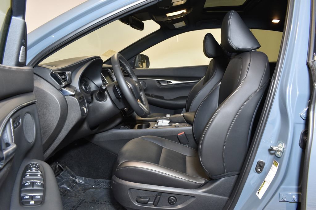 Certified 2025 INFINITI QX55 Luxe w/ Cargo Package image 6