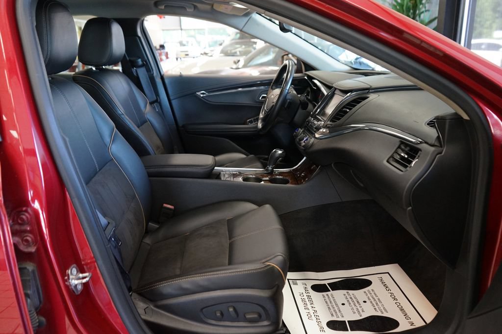 Used 2015 Chevrolet Impala LT FWD image 39