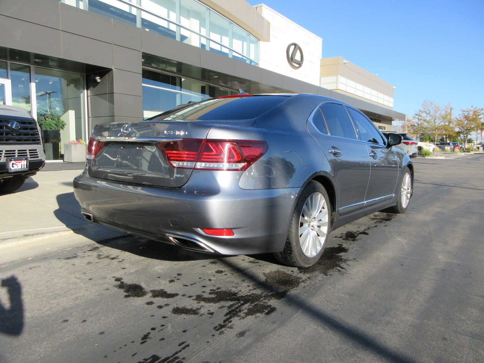 Used 2013 Lexus LS 460 AWD w/ Comfort Pkg image 10