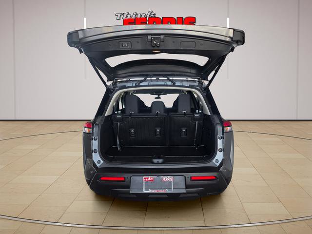 Used 2025 Nissan Pathfinder SV AWD/4WD image 9