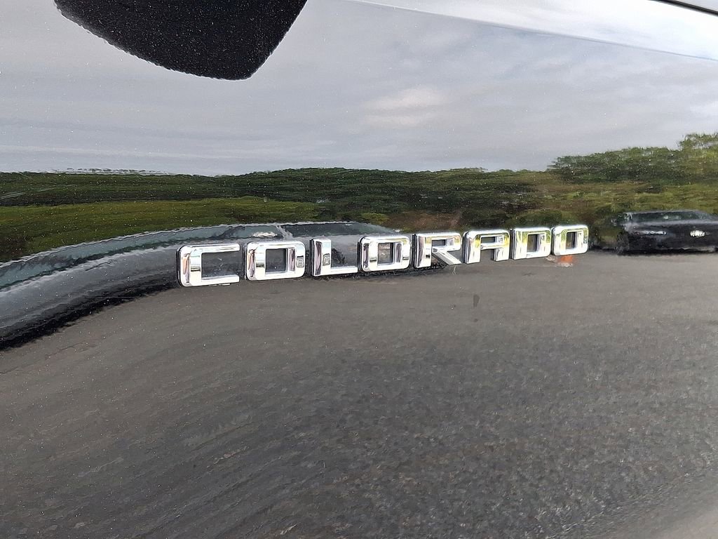 Used 2024 Chevrolet Colorado Z71 image 30