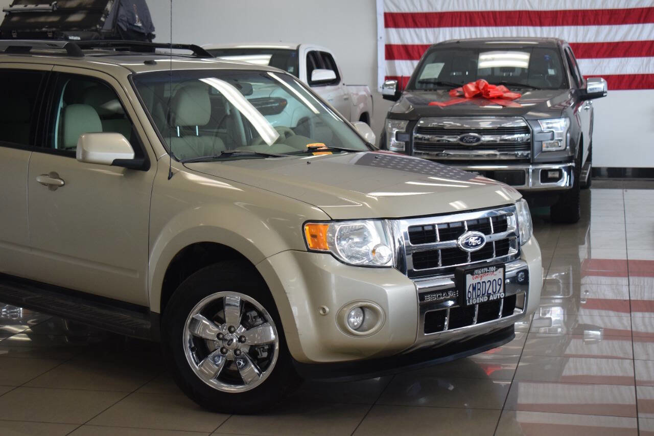 Used 2010 Ford Escape Limited AWD/4WD image 3