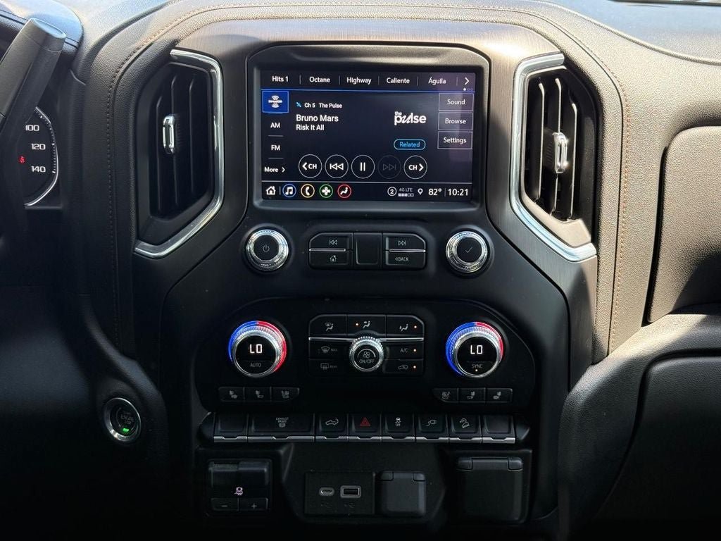 Used 2023 GMC Sierra 2500 AT4 AWD/4WD image 12