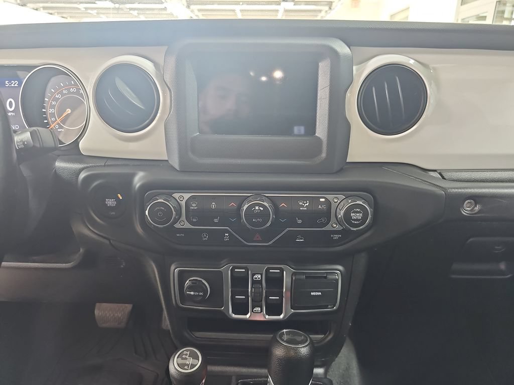 Used 2021 Jeep Wrangler Unlimited Sport AWD/4WD image 25
