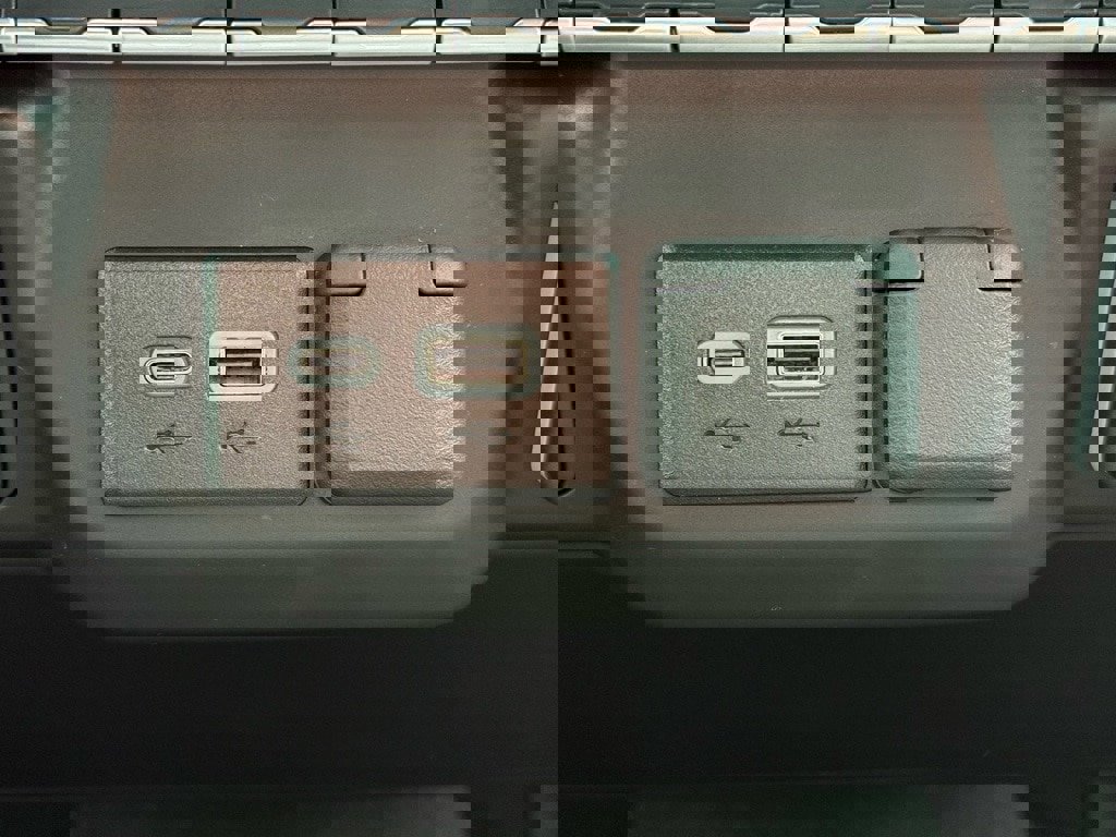 Used 2025 Chevrolet Silverado 2500 Custom w/ Custom Convenience Package image 25