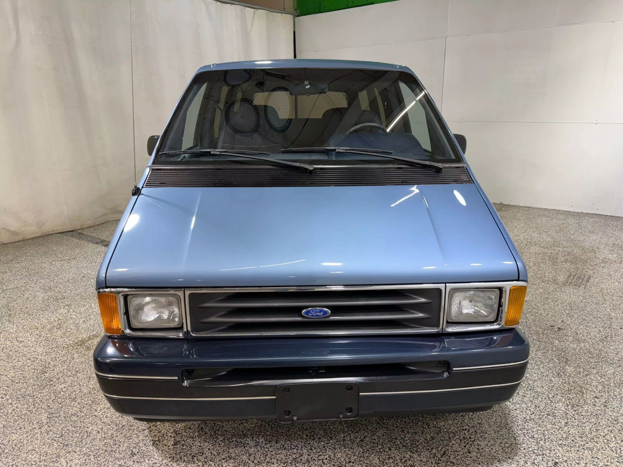 Used 1989 Ford Aerostar Extended Wagon image 2