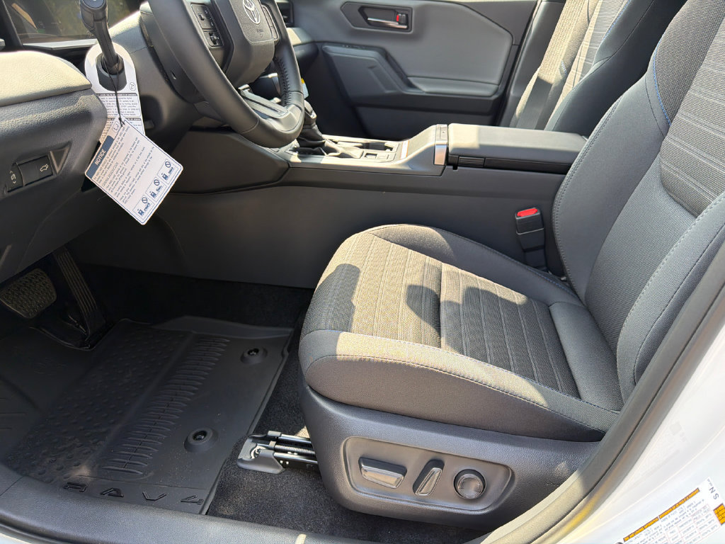 New 2026 Toyota RAV4 SE w/ Convenience Package AWD/4WD image 17