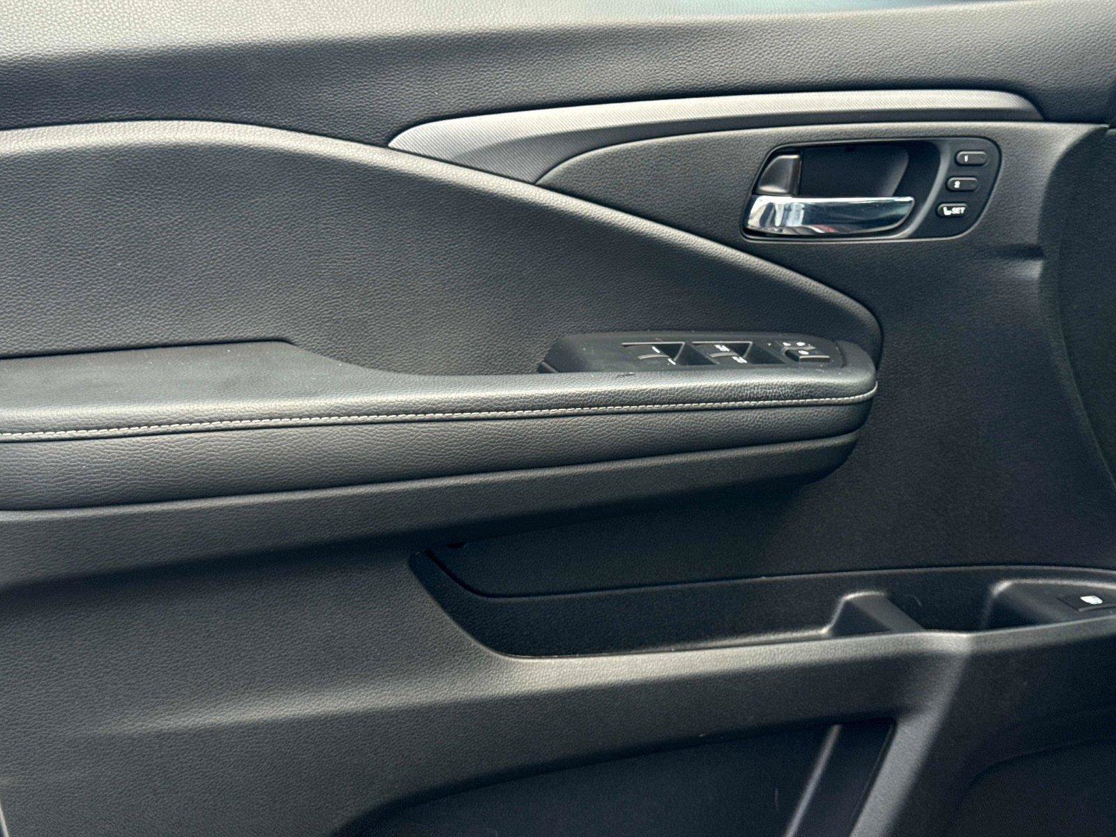 Certified 2023 Honda Ridgeline RTL-E image 17