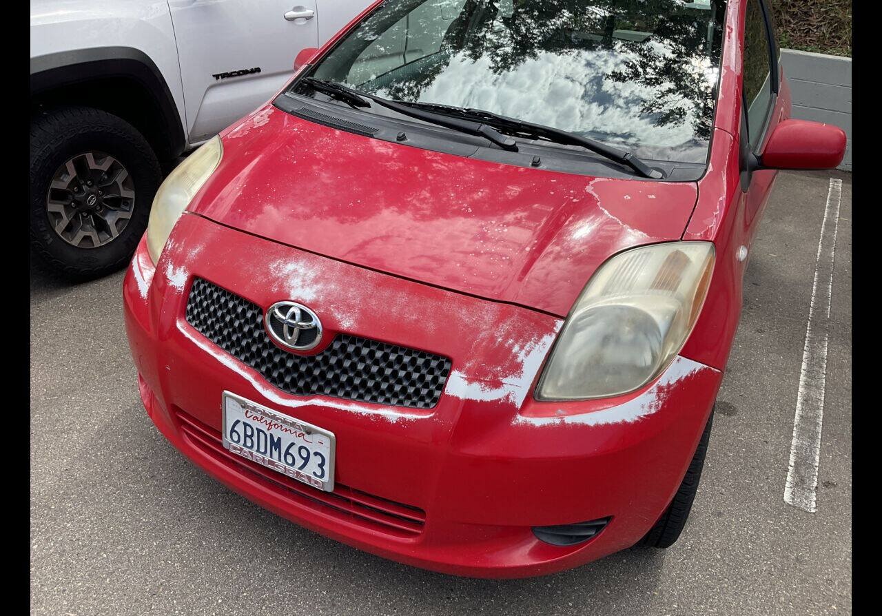 Used 2007 Toyota Yaris 2-Door Hatchback FWD image 3