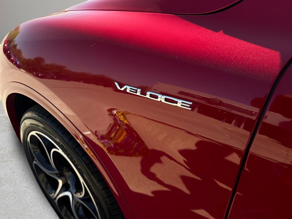 Used 2022 Alfa Romeo Stelvio Veloce image 9