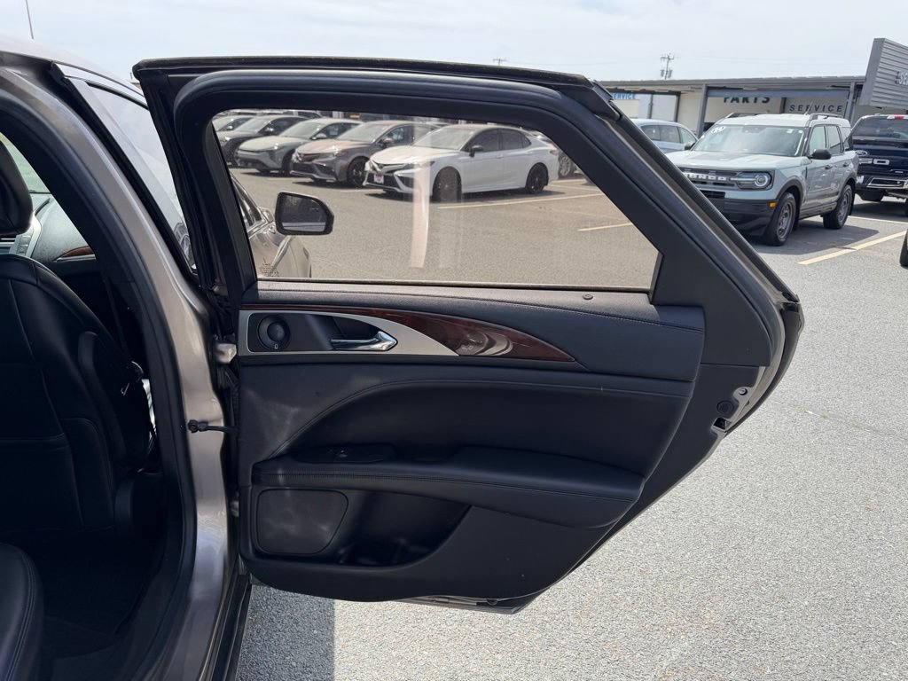 Used 2019 Lincoln MKZ Reserve w/ Reserve Plus Package AWD/4WD image 33