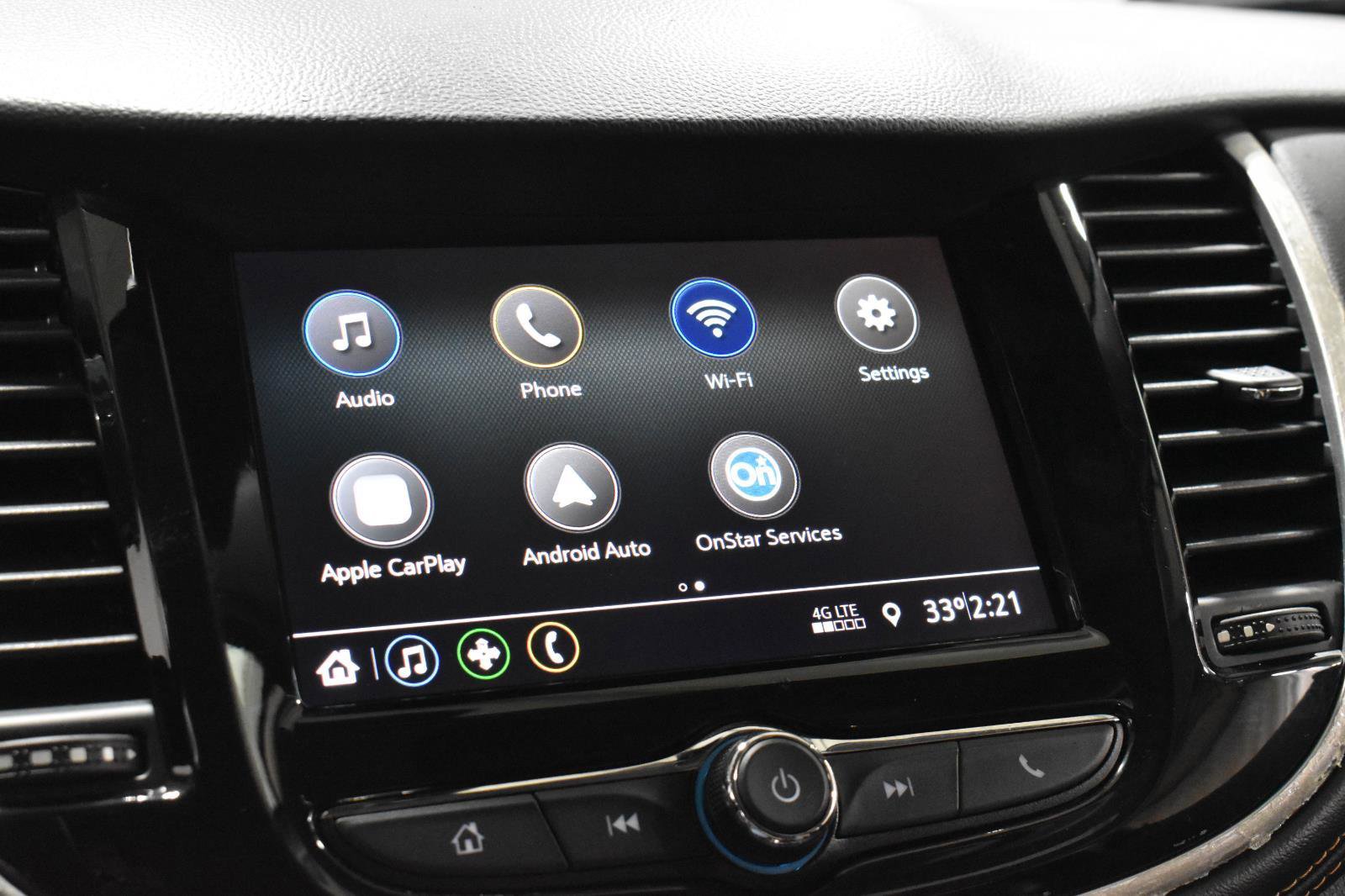 Used 2021 Chevrolet Trax LT w/ Redline Edition image 15