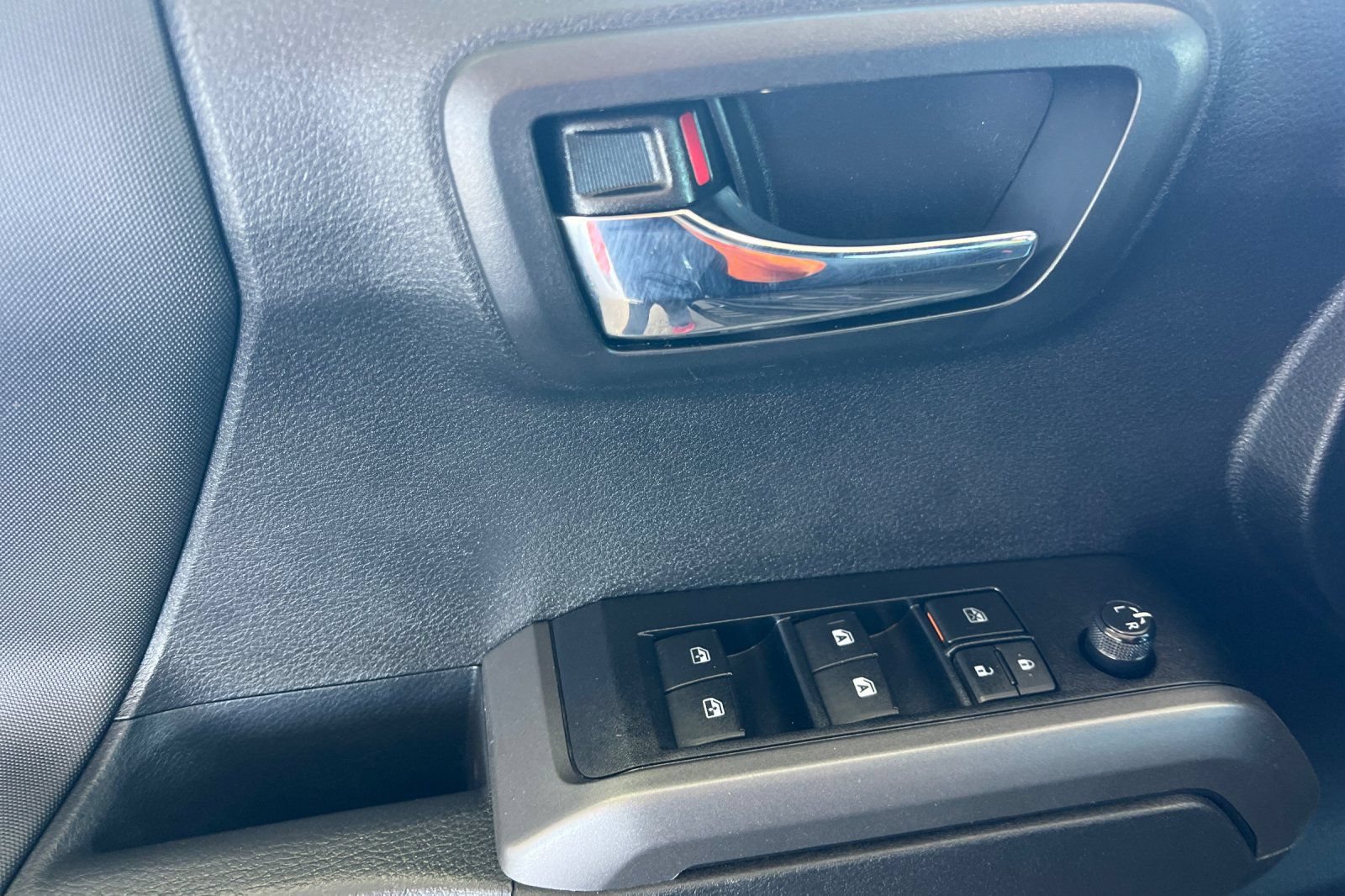 Certified 2022 Toyota Tacoma TRD Pro AWD/4WD image 8
