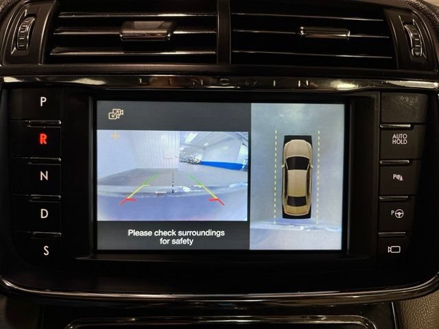 Used 2018 Lincoln Continental Reserve AWD/4WD image 26