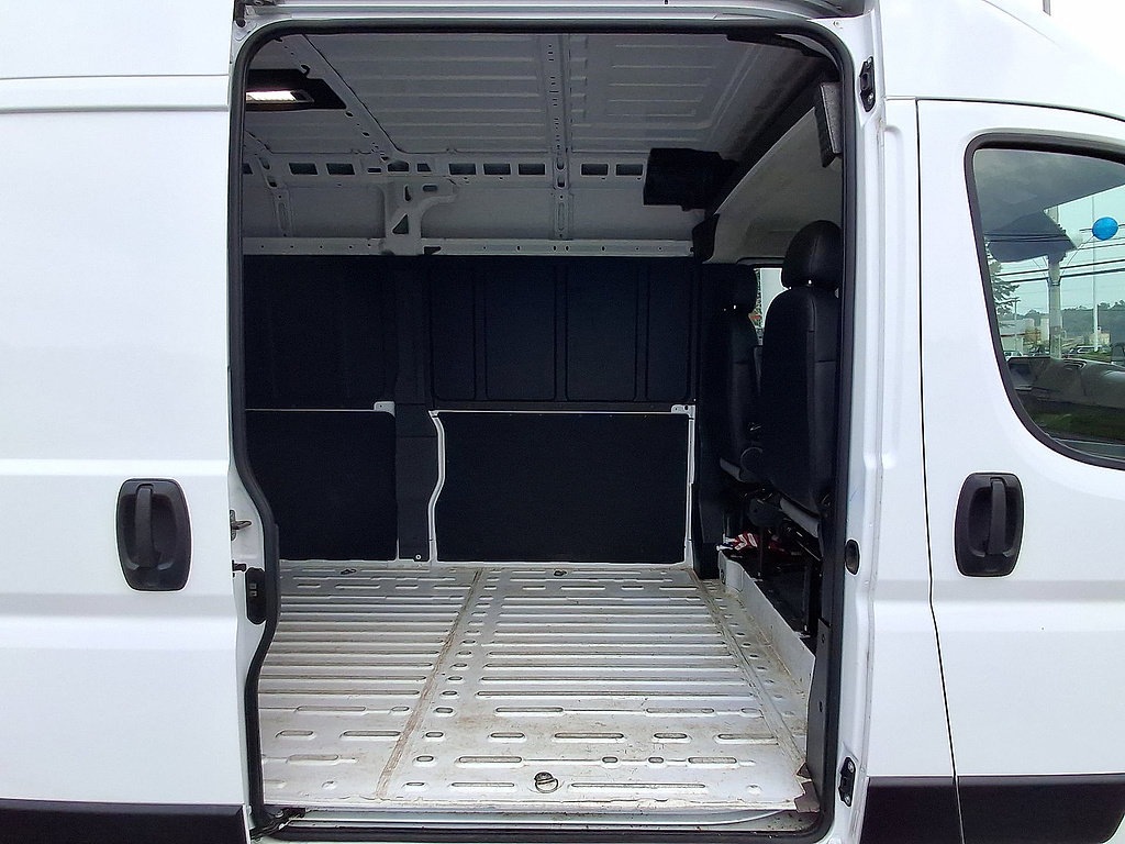 Used 2026 RAM ProMaster 2500 w/ Convenience Group FWD image 26